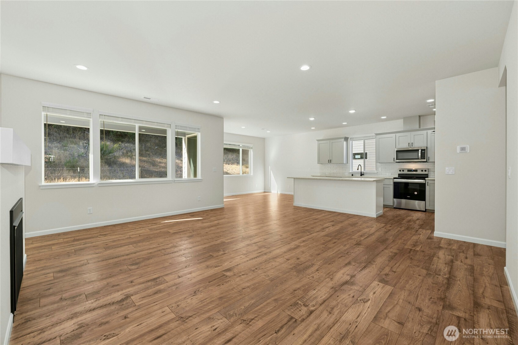 14209 Jensen Drive 361 Property Photo 19