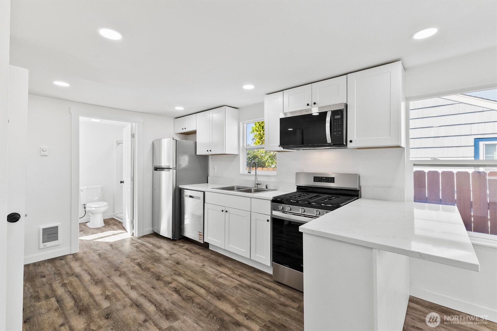 437 D Street Property Photo 6