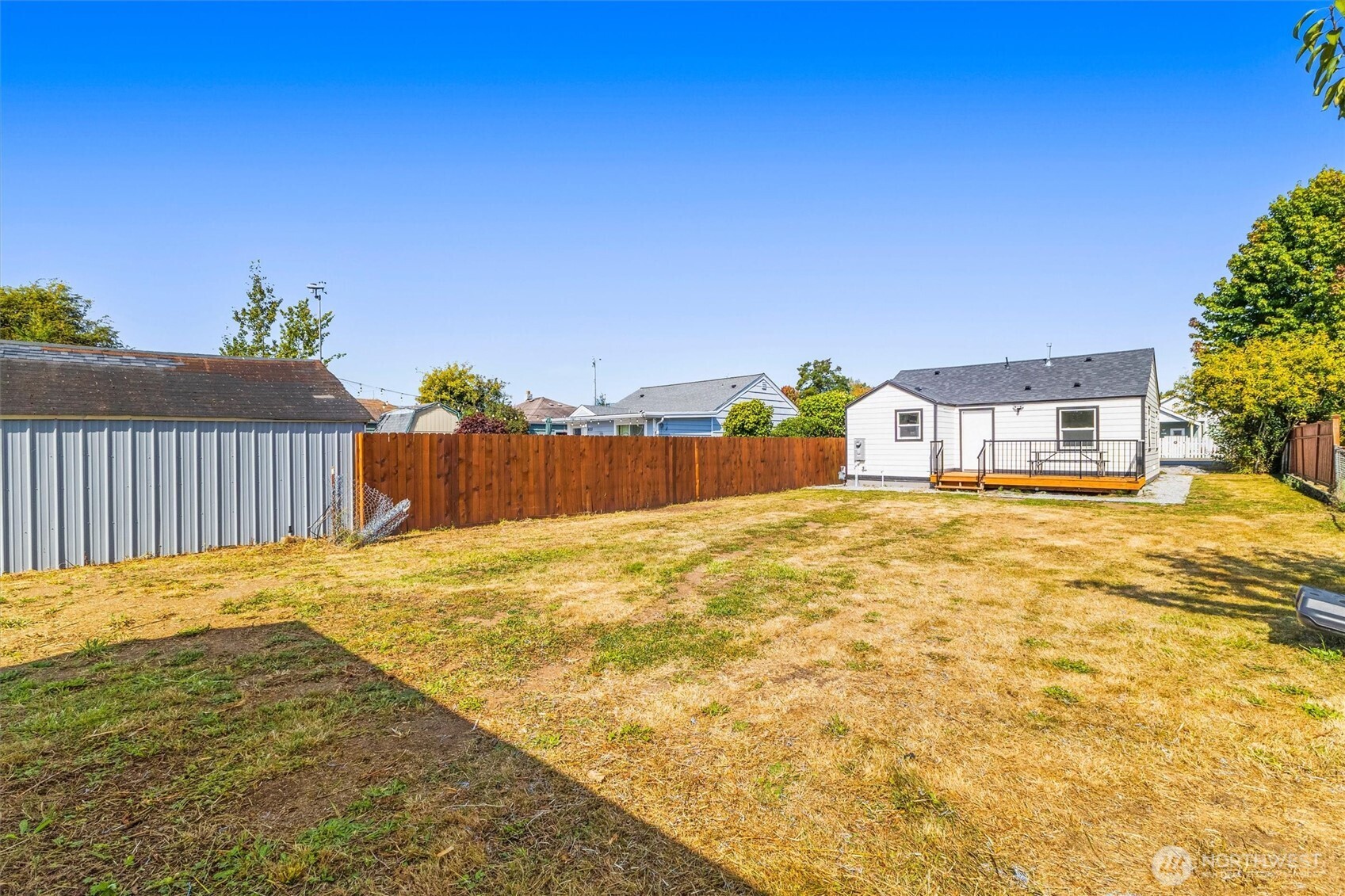 437 D Street Property Photo 10