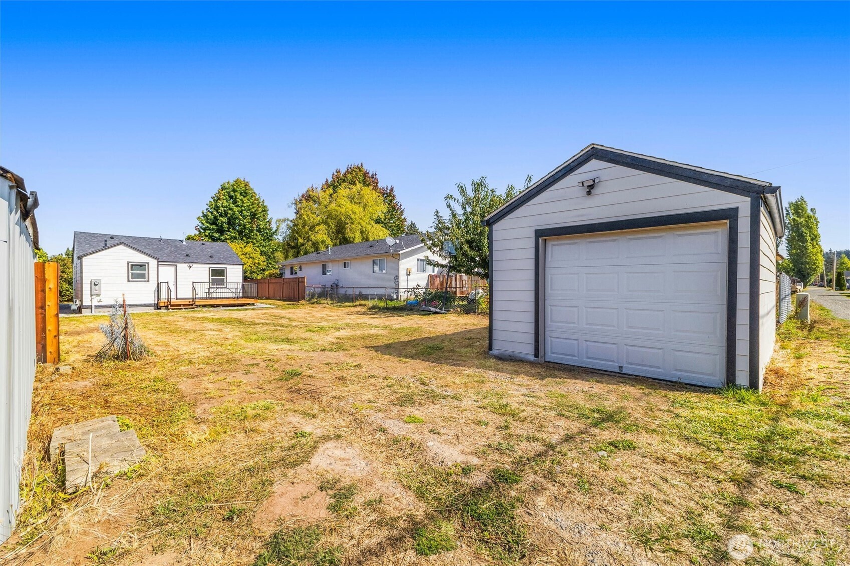 437 D Street Property Photo 11