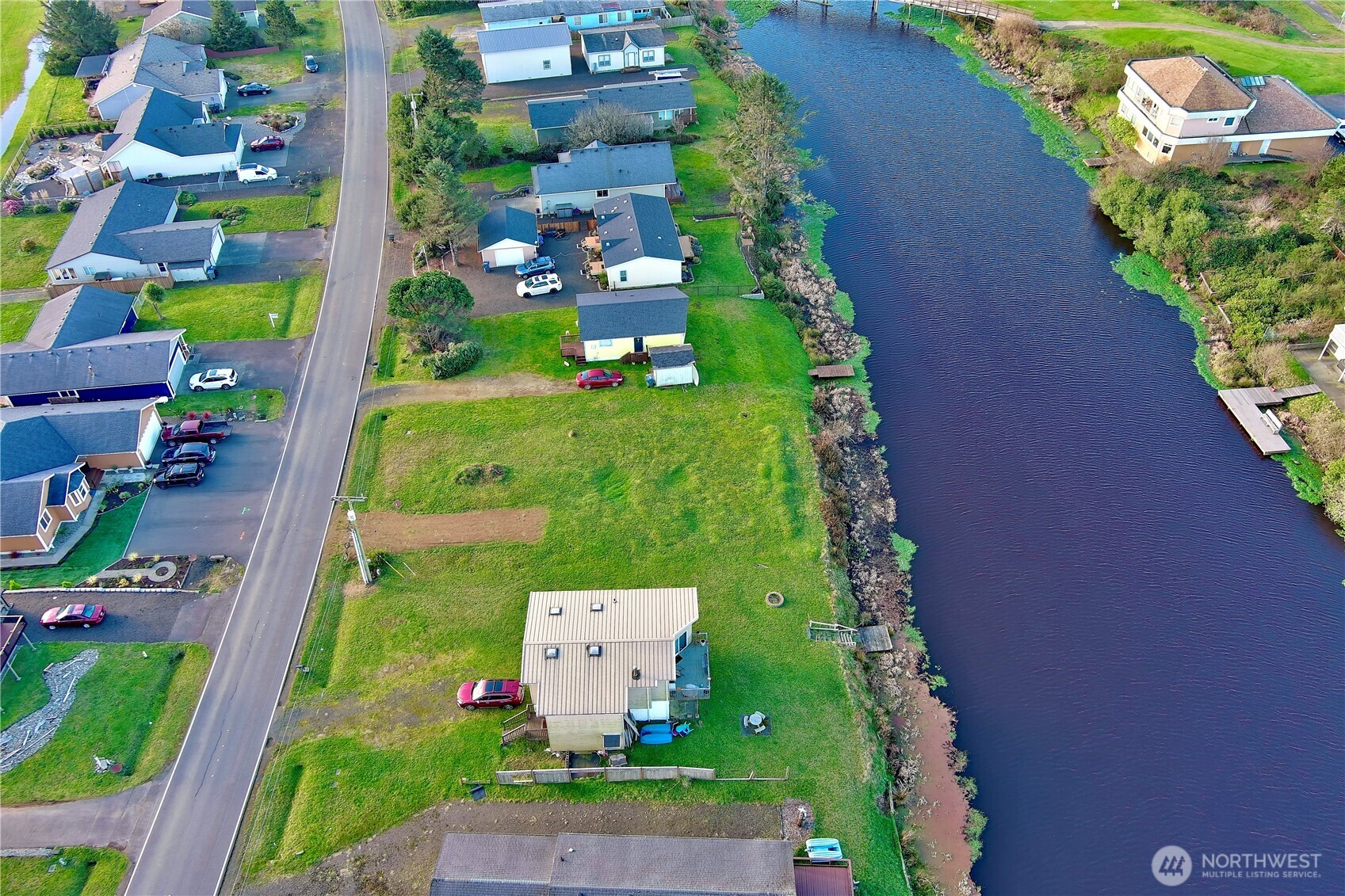 555 Canal Drive Property Photo 14