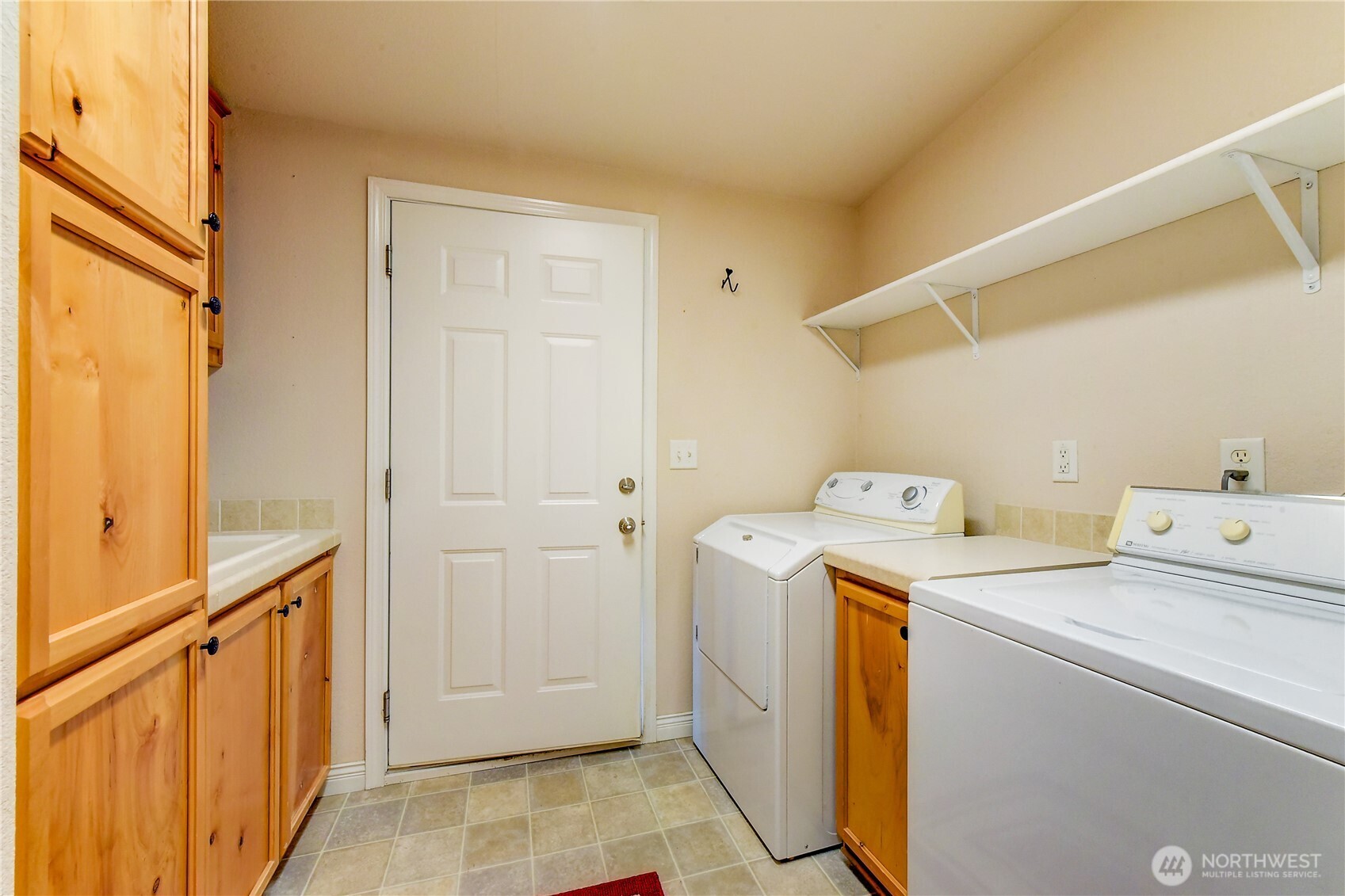 6712 243rd Avenue Property Photo 14