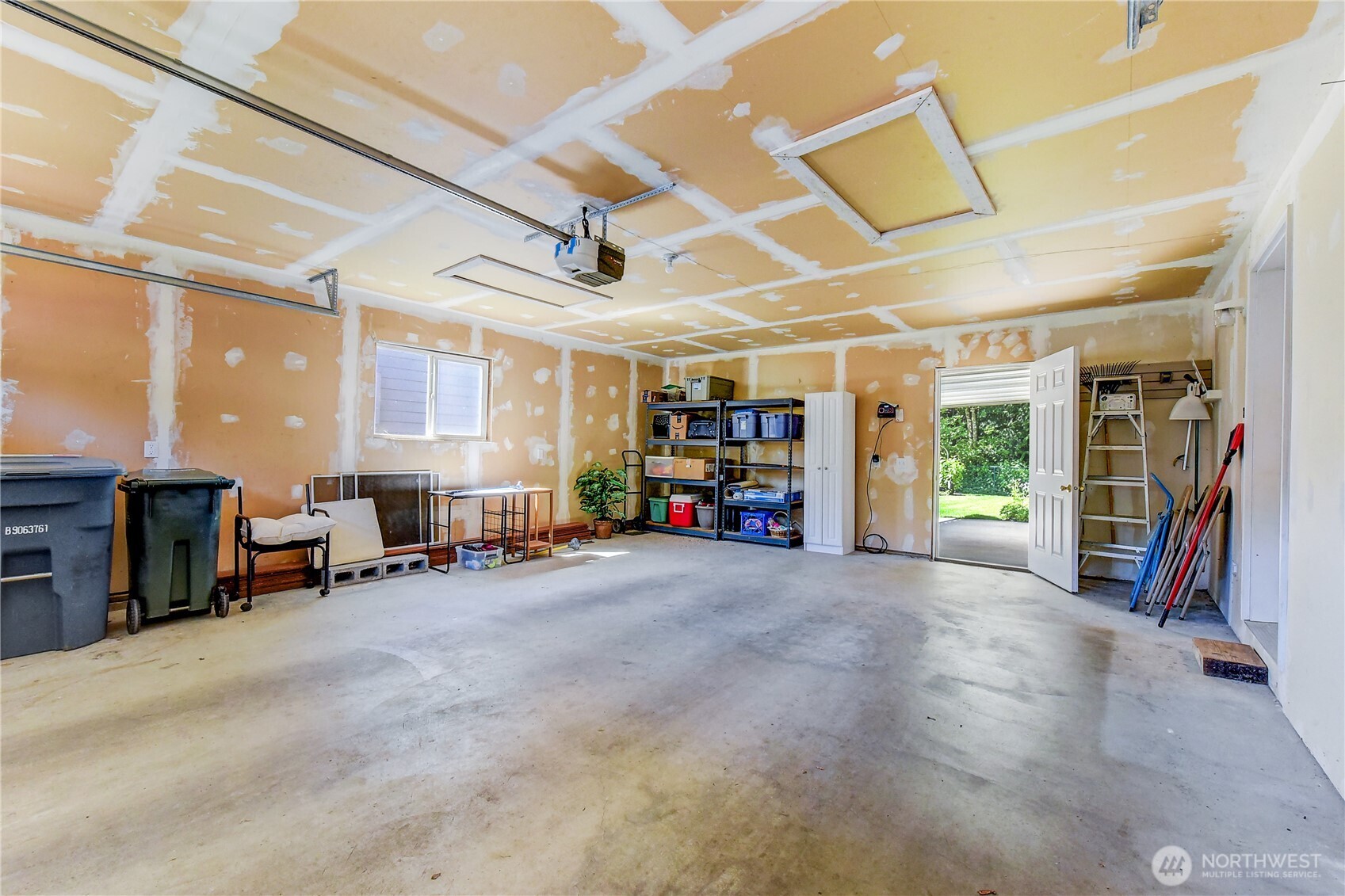 6712 243rd Avenue Property Photo 15
