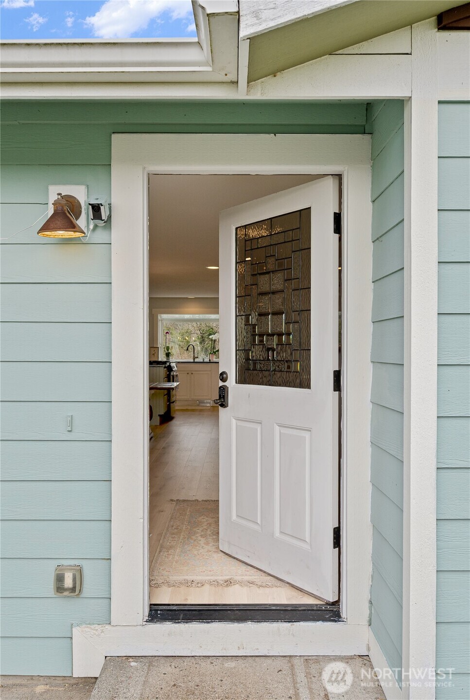 801 Livingston Bay Shore Drive Property Photo 2