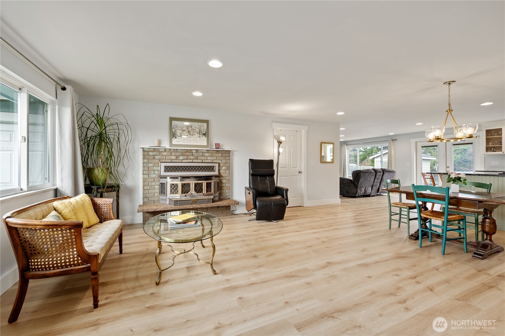 801 Livingston Bay Shore Drive Property Photo 8