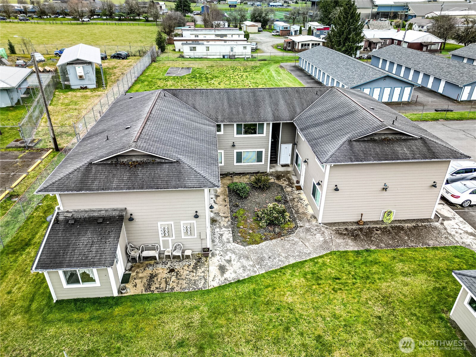 97 S Elderberry Avenue Property Photo 1