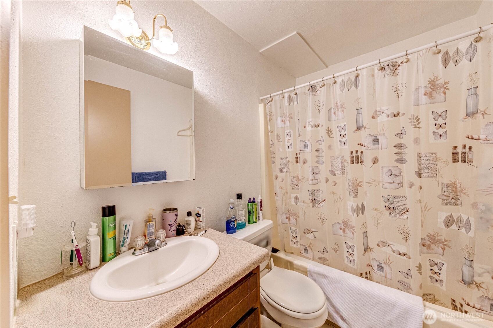 97 S Elderberry Avenue Property Photo 13
