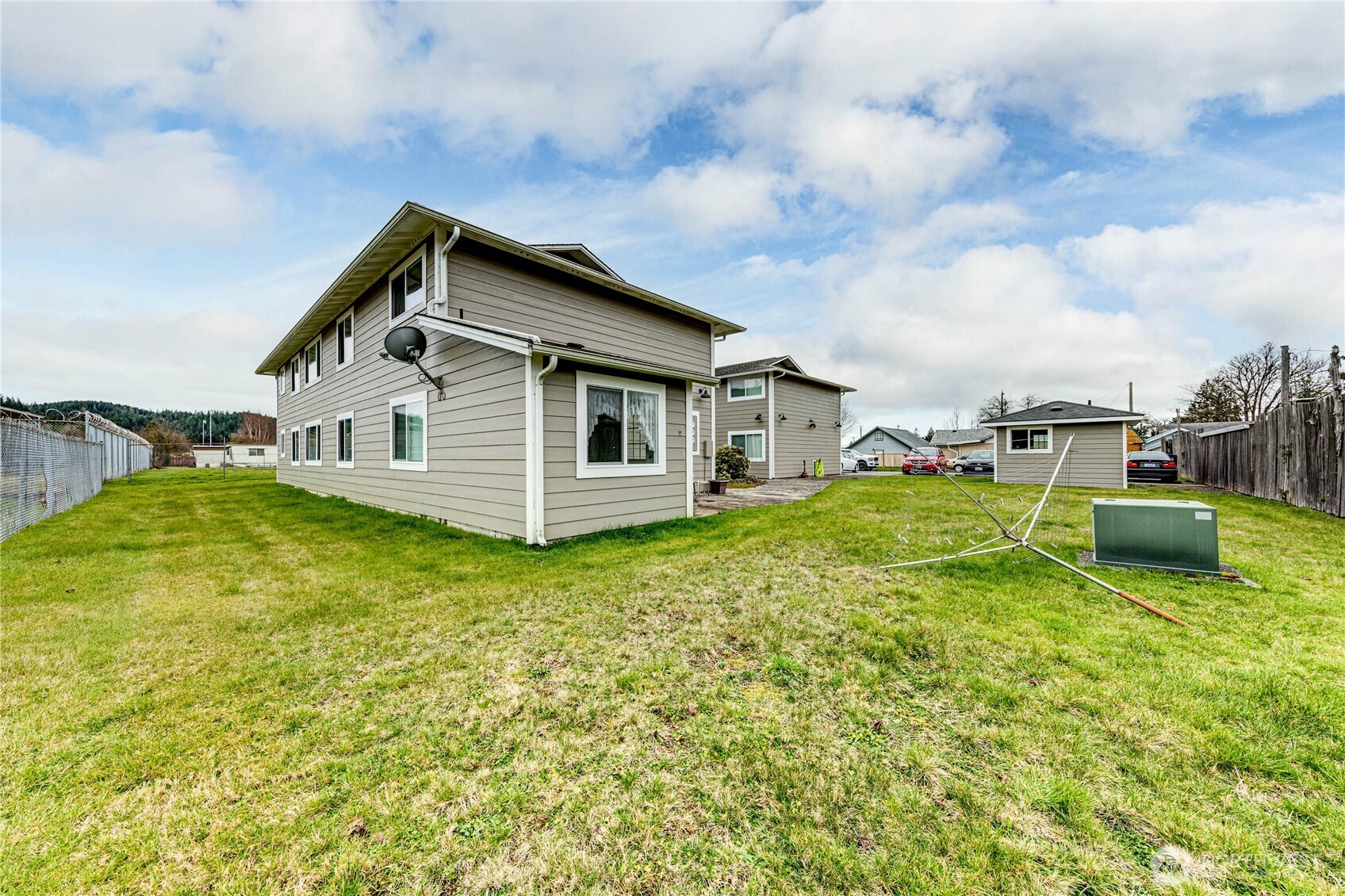97 S Elderberry Avenue Property Photo 21