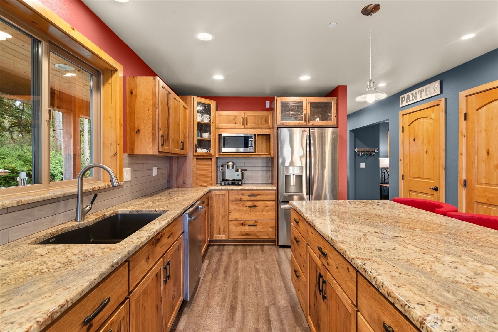 12511 Cole Point Drive Property Photo 9