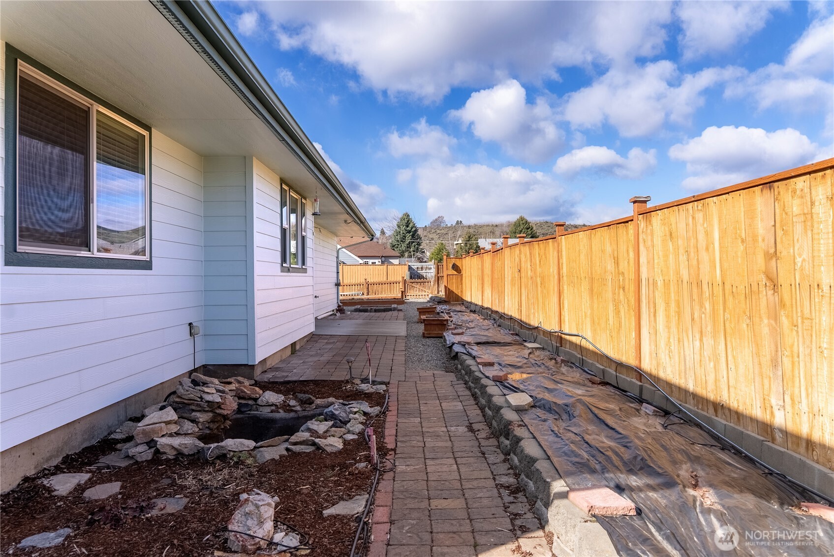 605 Pinyon Place Property Photo 4
