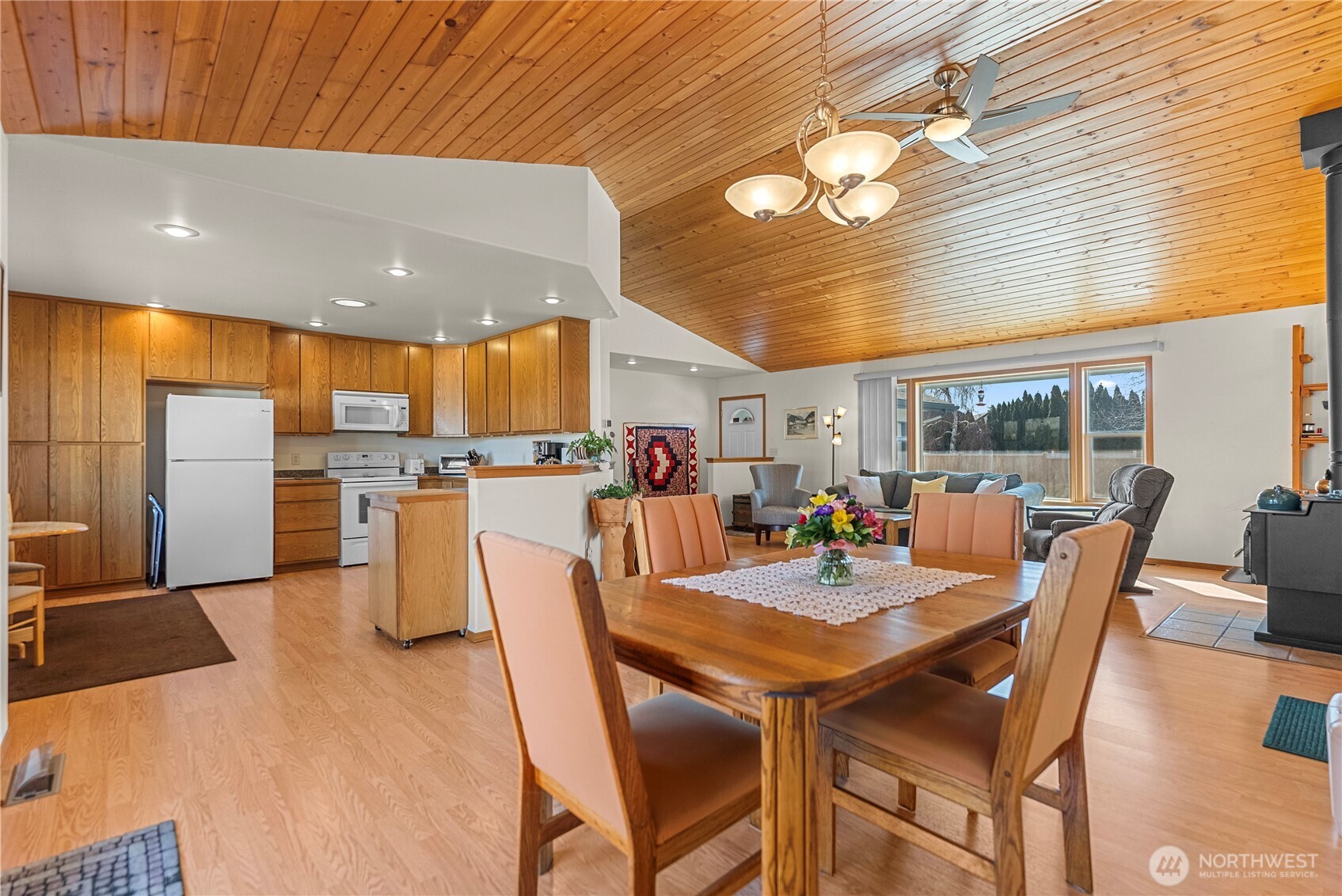 605 Pinyon Place Property Photo 12