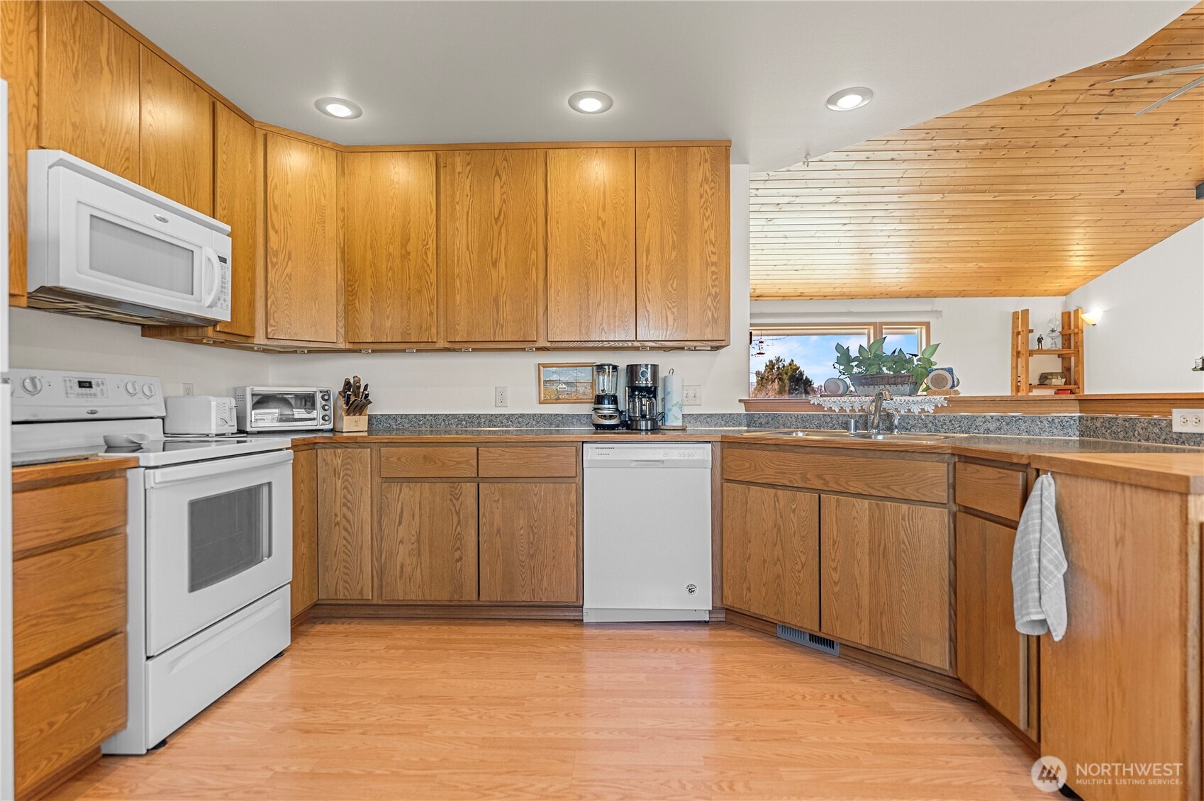 605 Pinyon Place Property Photo 15