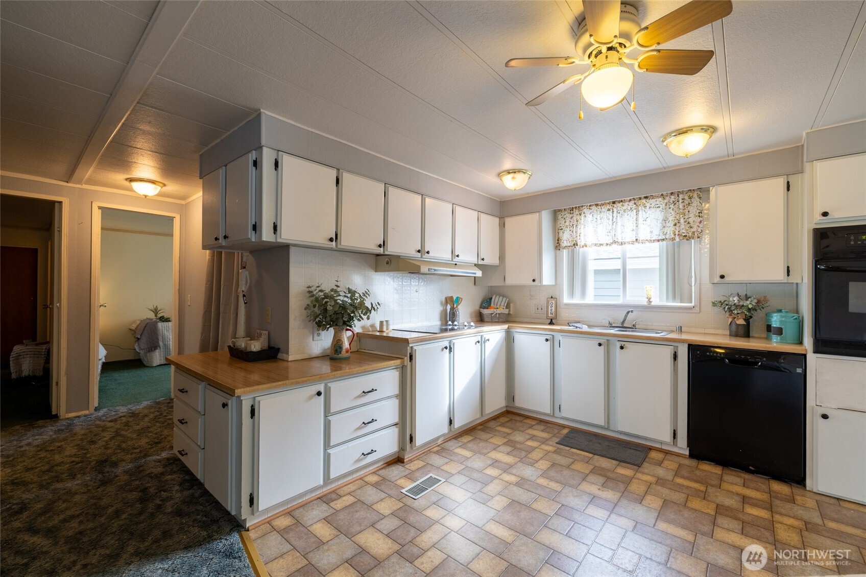 147 E Wood Avenue Property Photo 7
