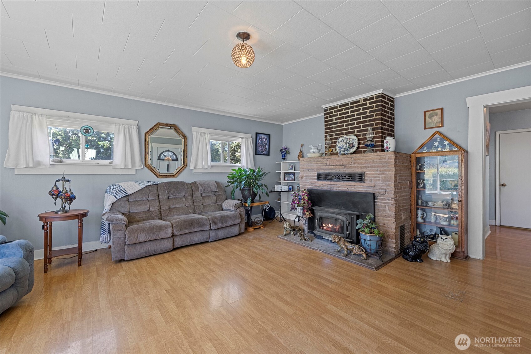 3817 E Sunset Drive Property Photo 8
