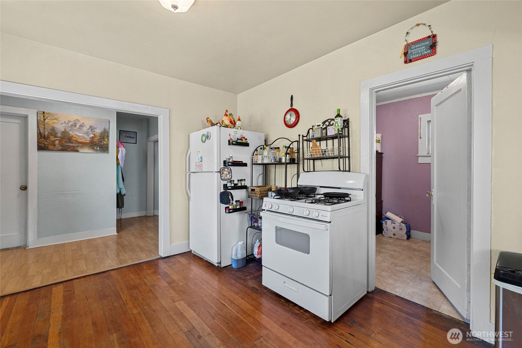 3817 E Sunset Drive Property Photo 12