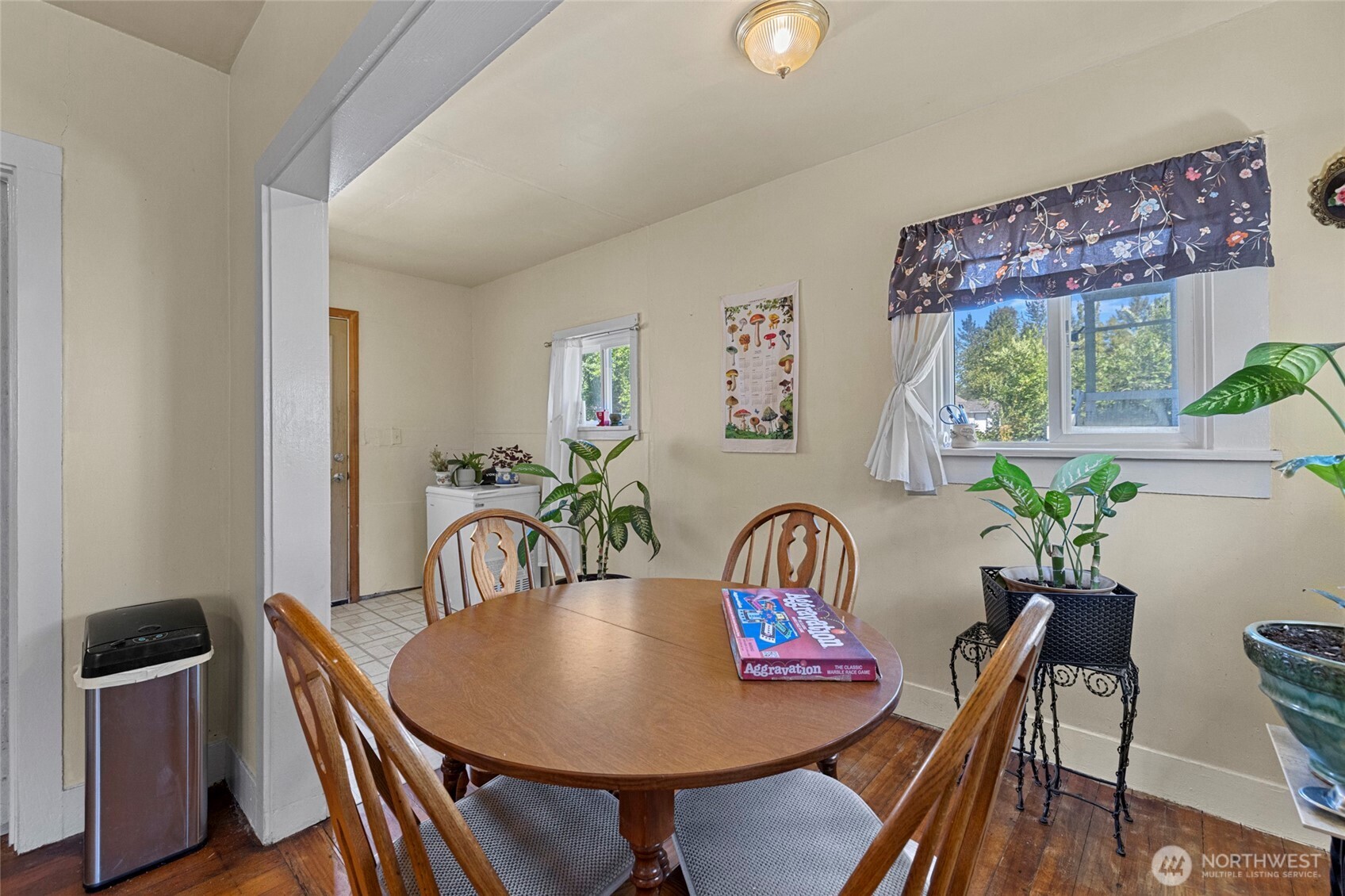 3817 E Sunset Drive Property Photo 14