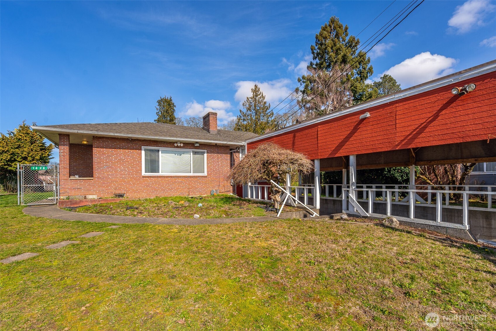 1428 Sw Grandview Avenue Property Photo 2