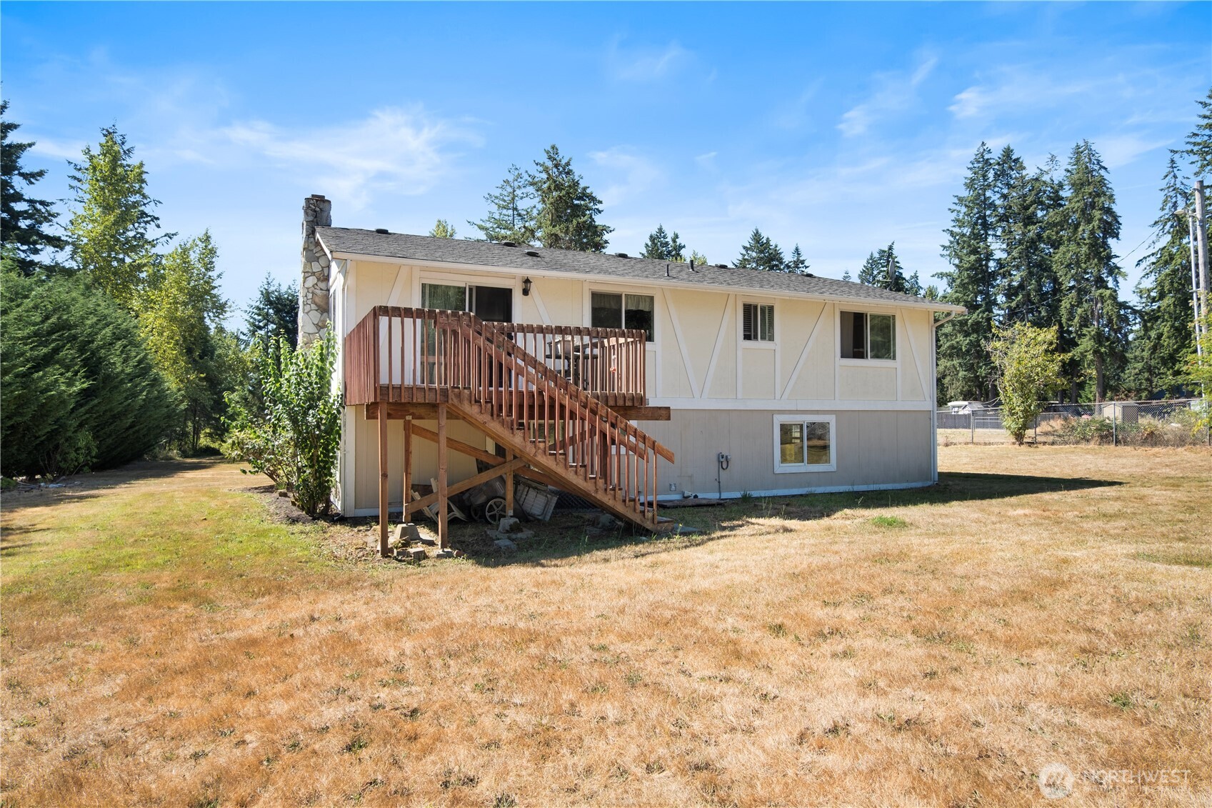 9721 194th Street Property Photo 6