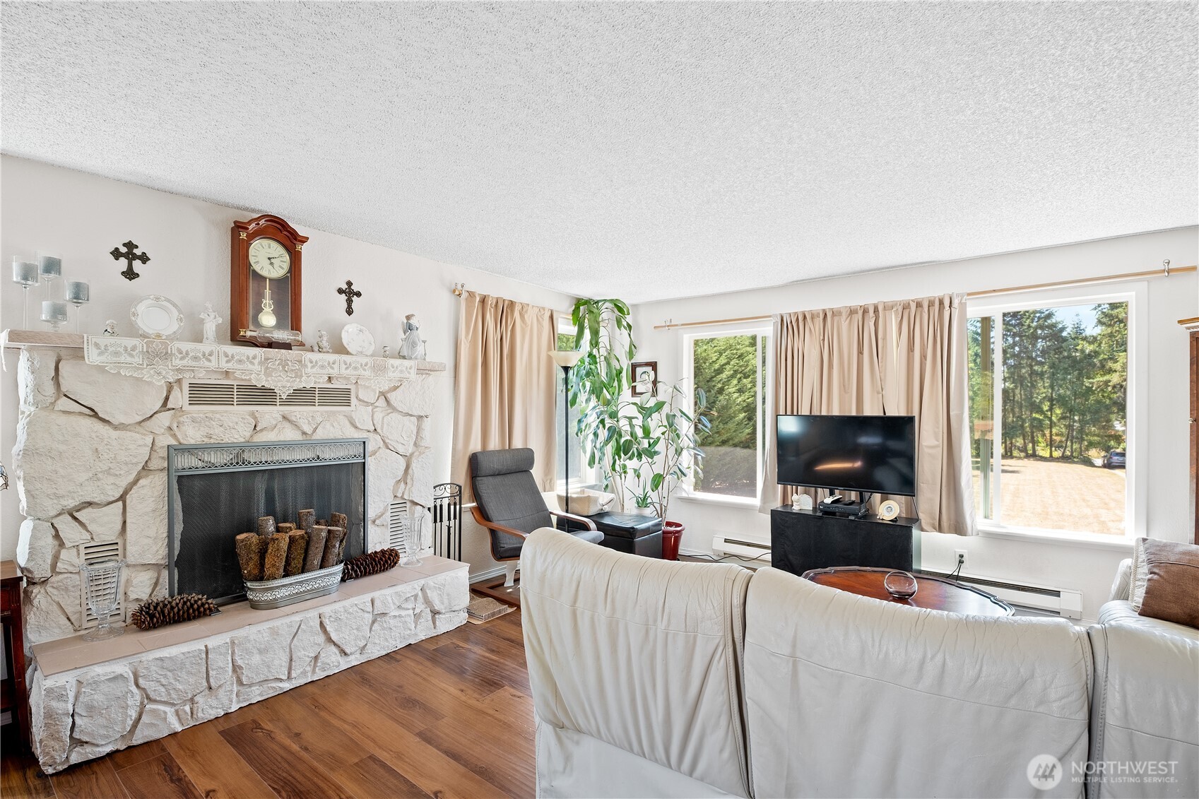9721 194th Street Property Photo 8