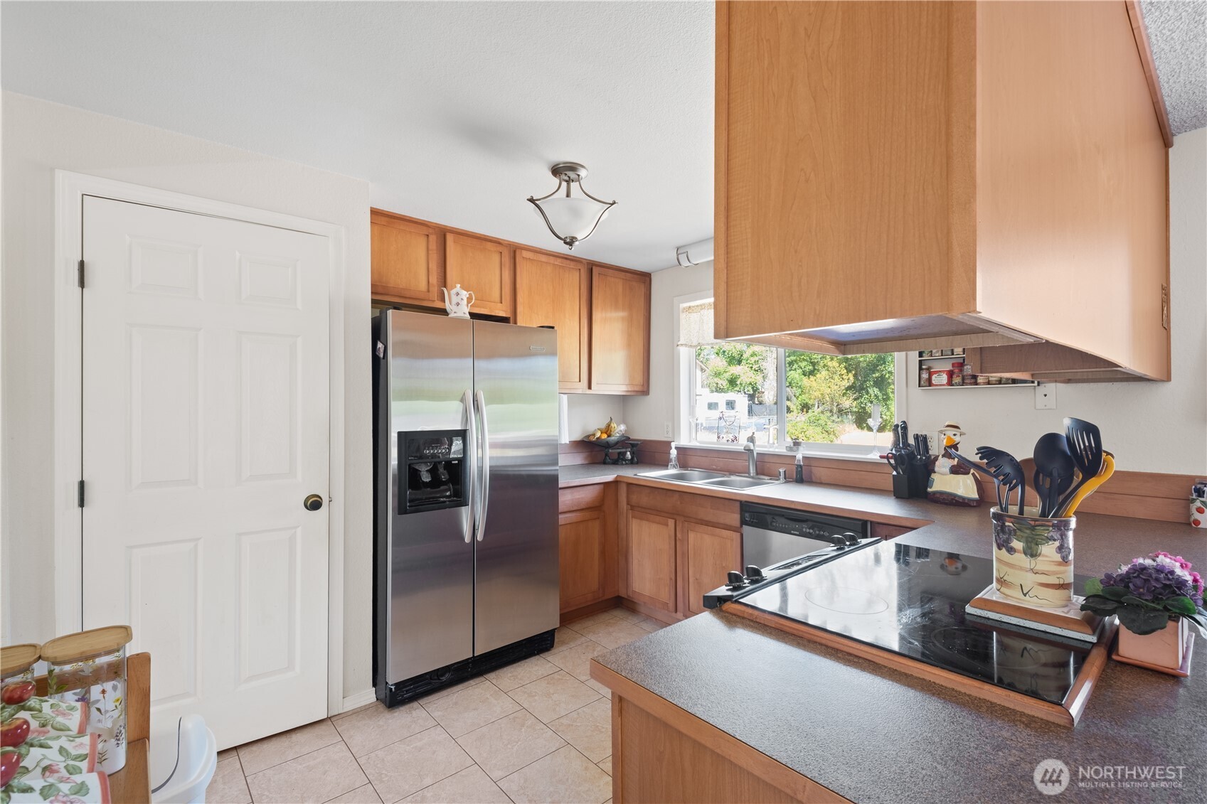 9721 194th Street Property Photo 10