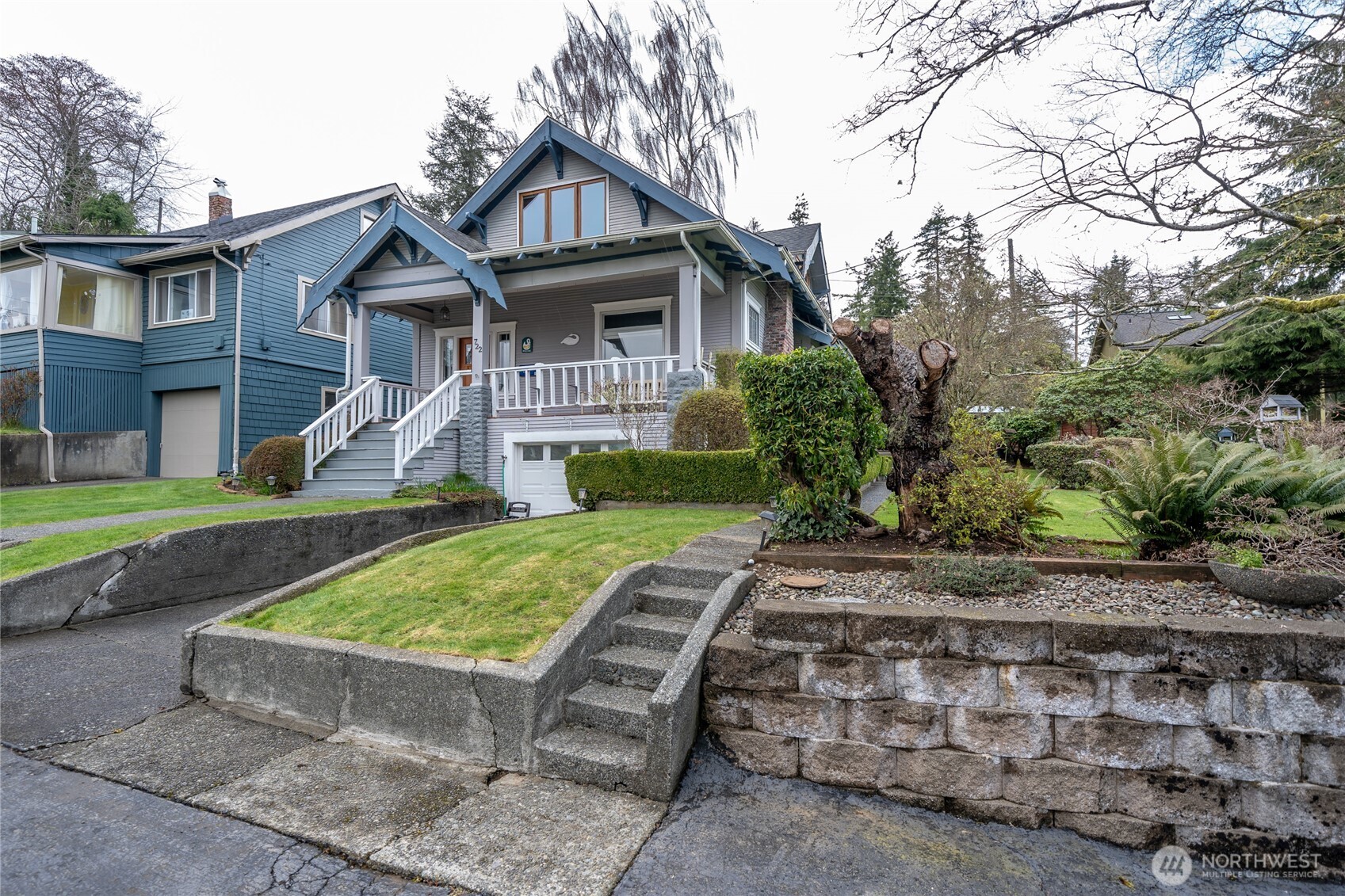 722 7th Avenue Property Photo 1