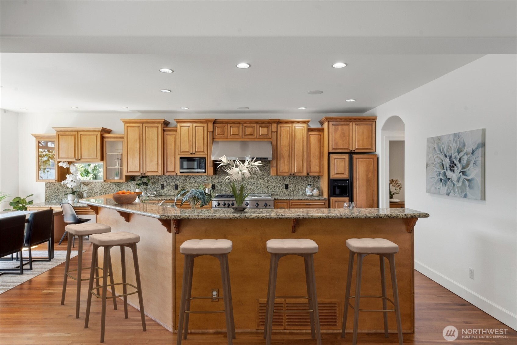 8696 Island Drive Property Photo 11