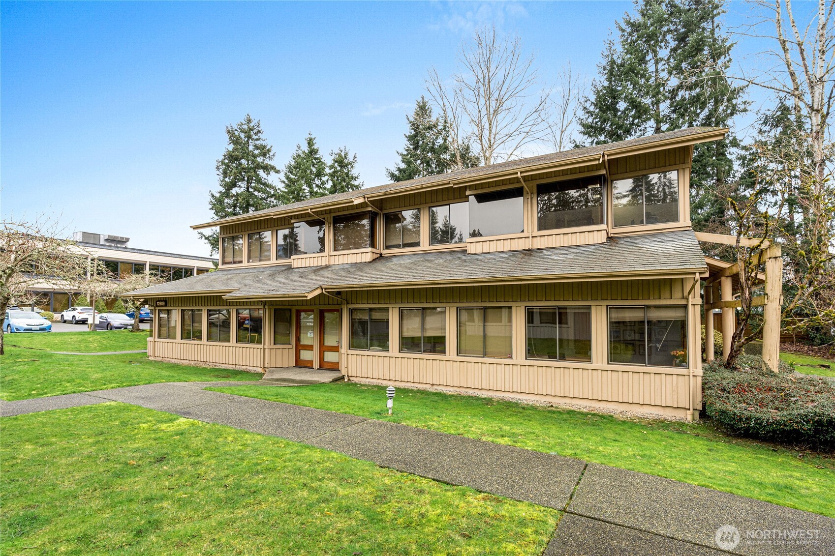 12509 Ne Bel Red Road Property Photo 4