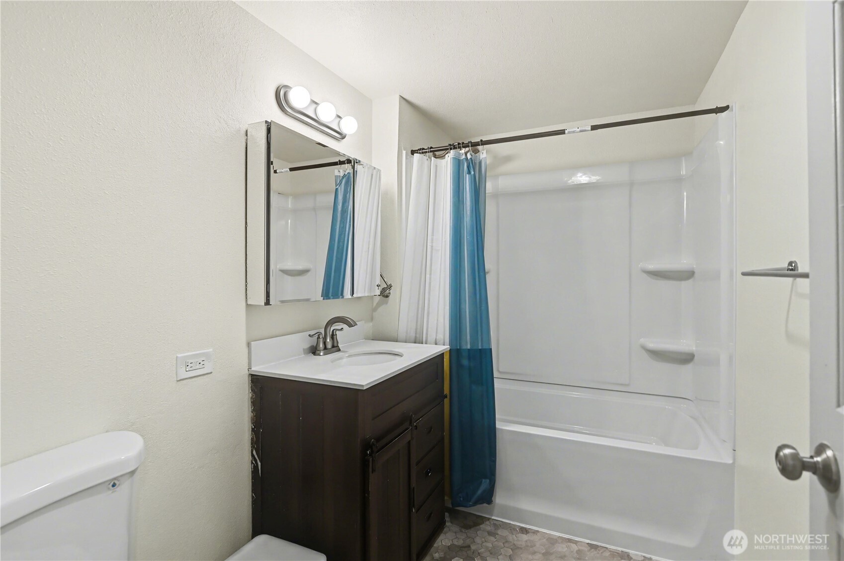 3028 Western Avenue 214 Property Photo 15