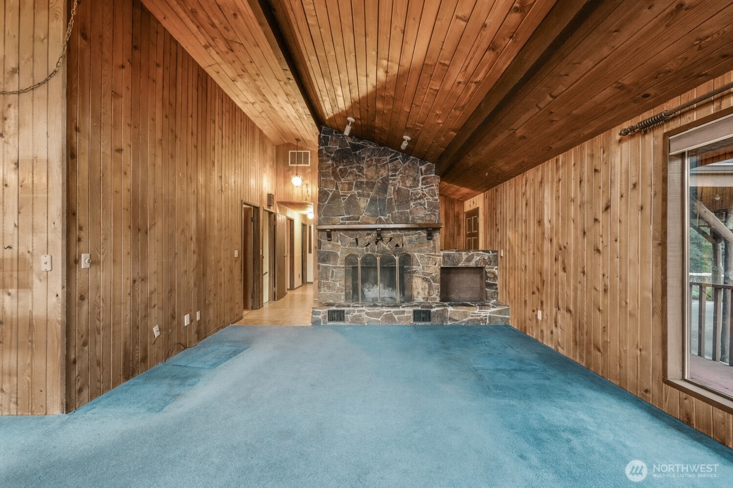 8388 N Pass Road Property Photo 5