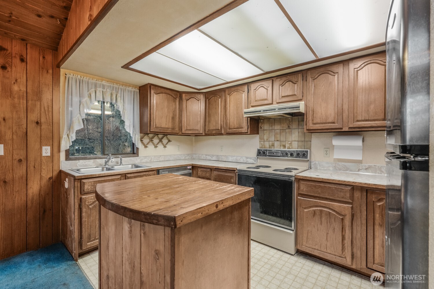 8388 N Pass Road Property Photo 14