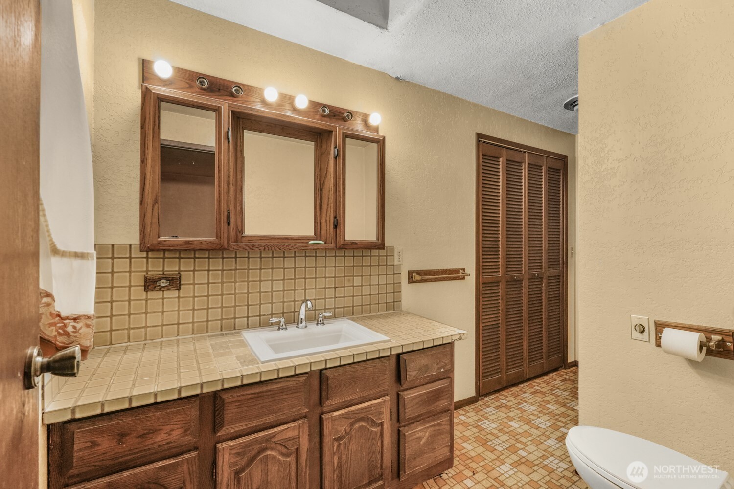 8388 N Pass Road Property Photo 18