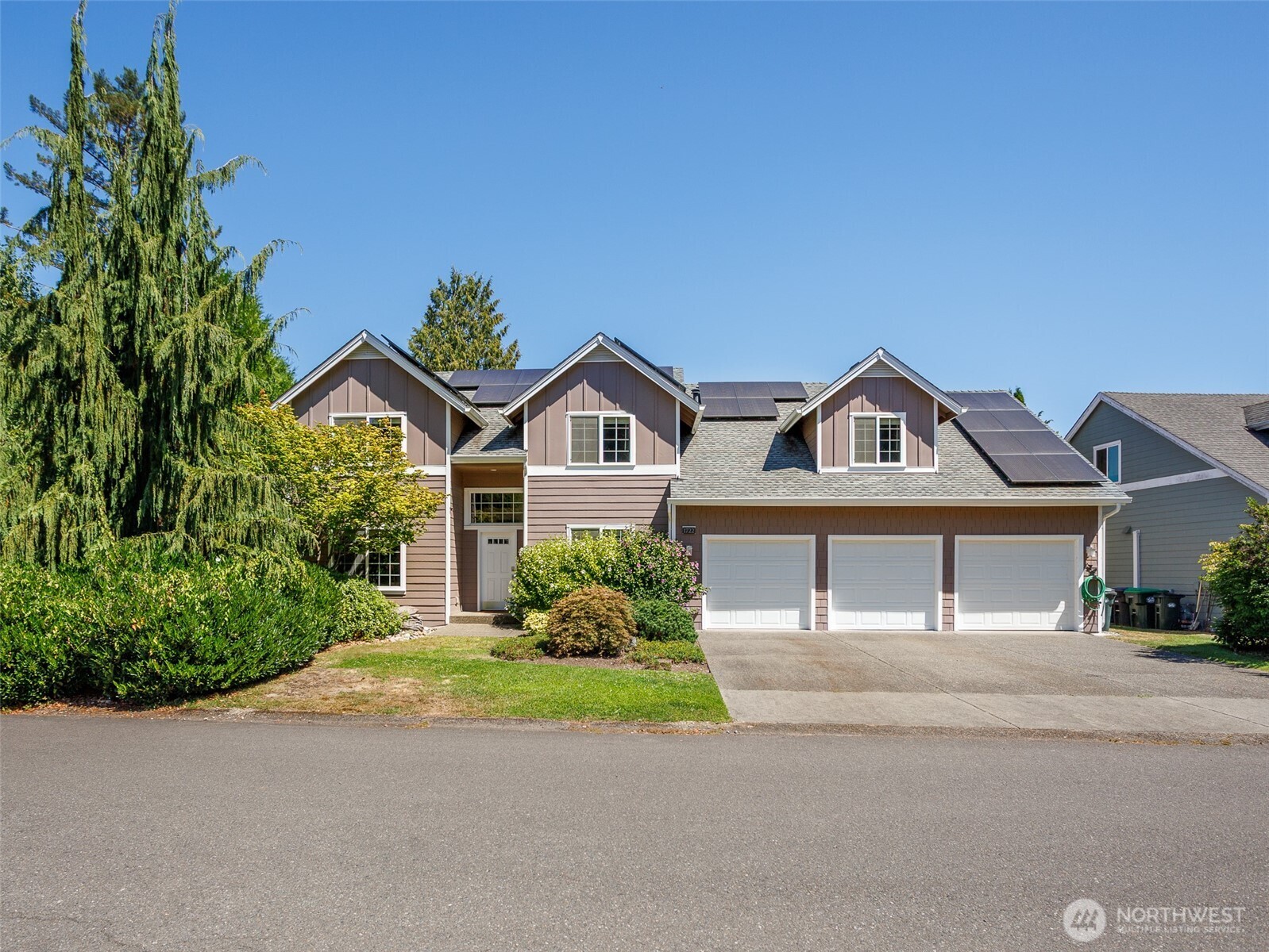 1722 Timberlake Court Property Photo 4
