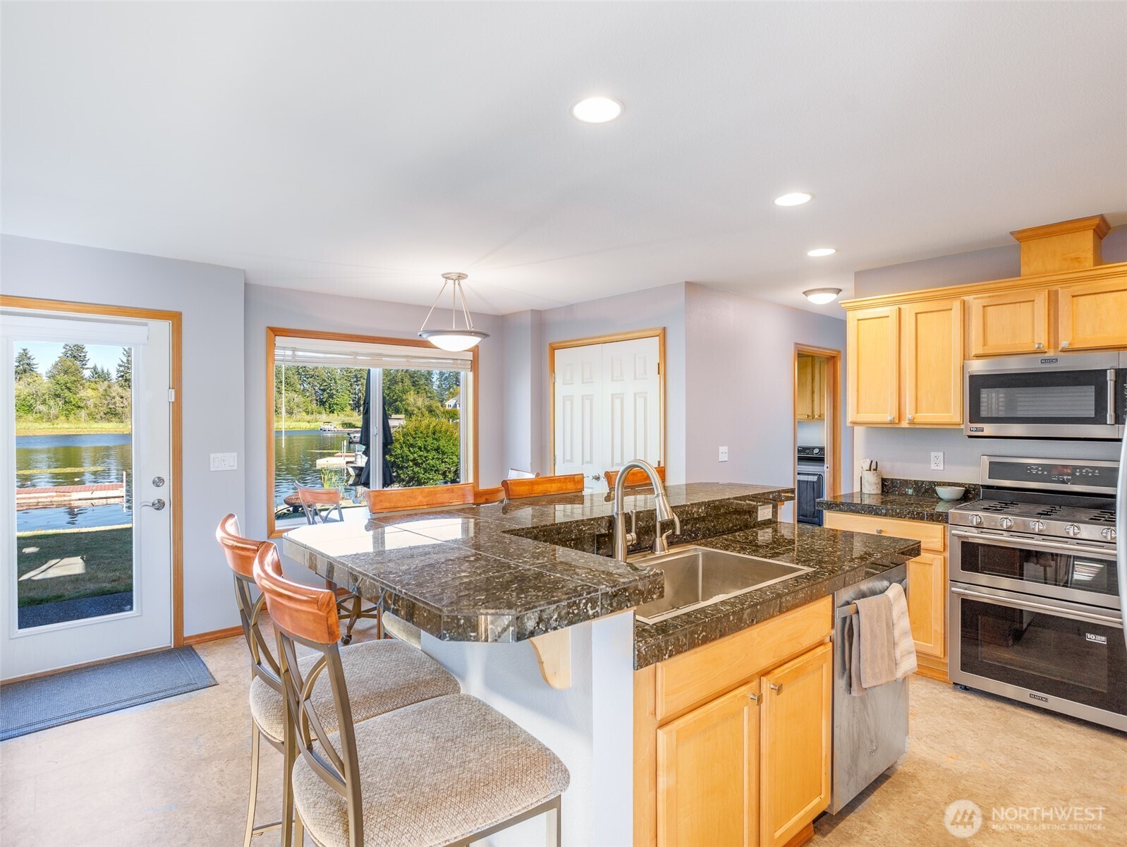 1722 Timberlake Court Property Photo 7