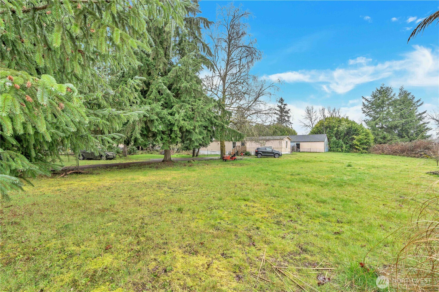 7629 N Old Pacific Highway Property Photo 32