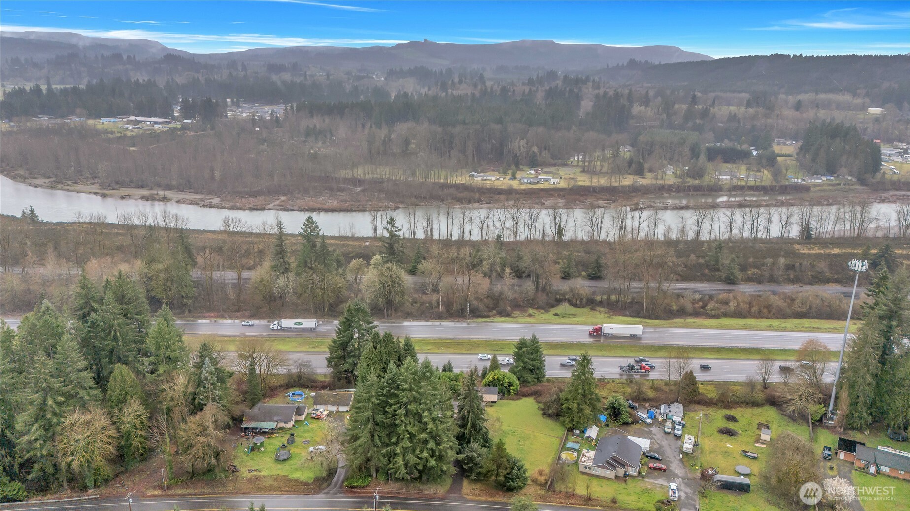 7629 N Old Pacific Highway Property Photo 38