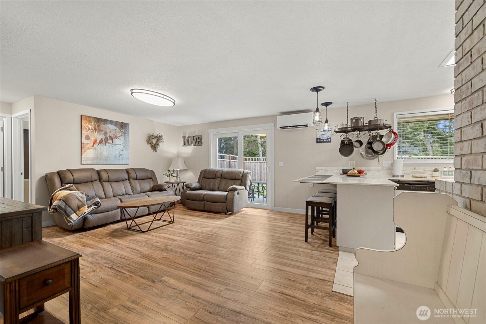 621 Parker Road Property Photo 4