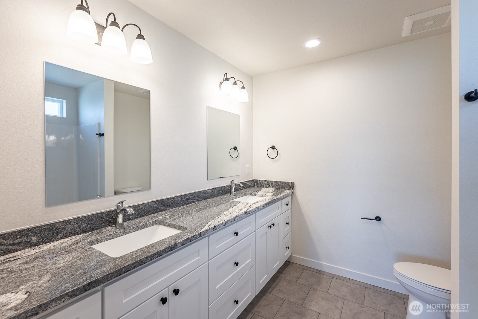 1073 S Grand Drive Property Photo 22