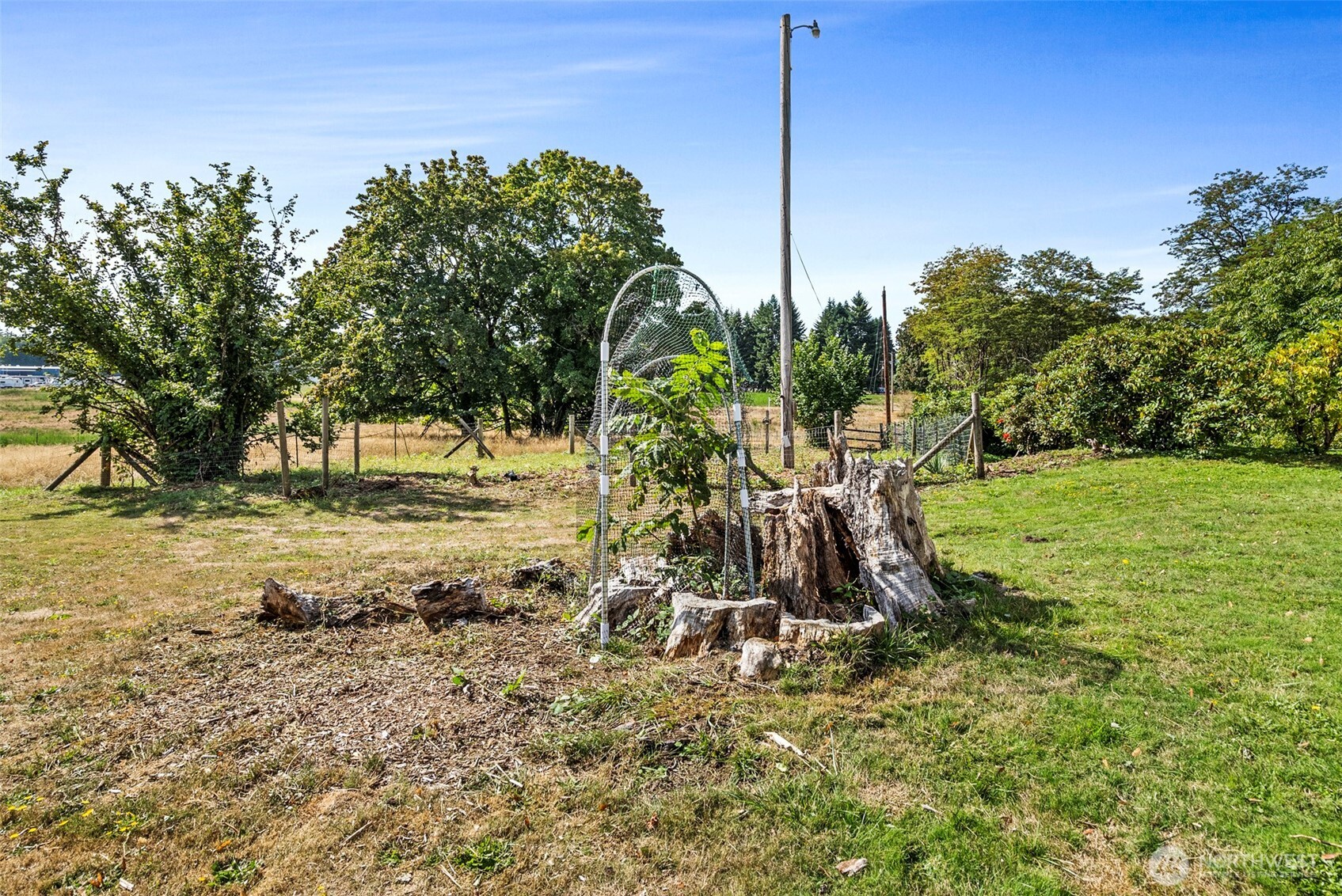 8400 Old Highway 99 Property Photo 31