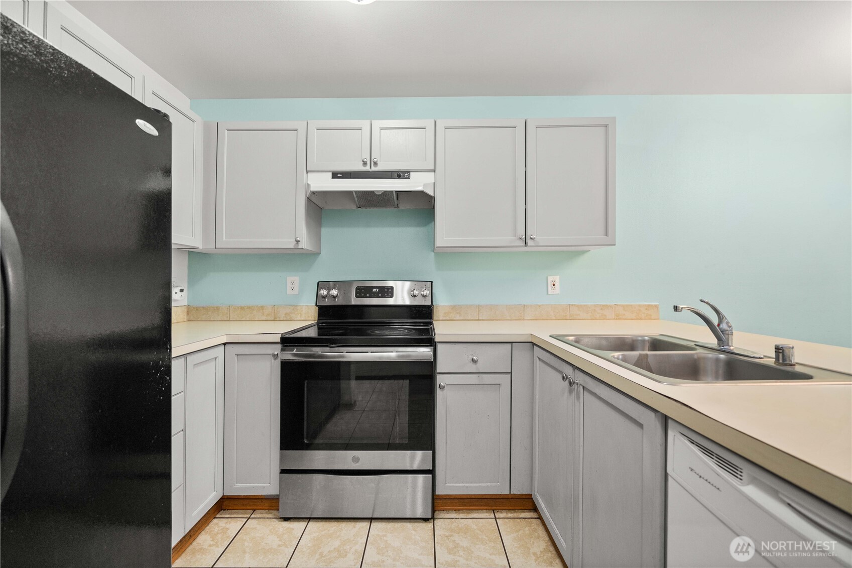 10806 Park Avenue Property Photo 7