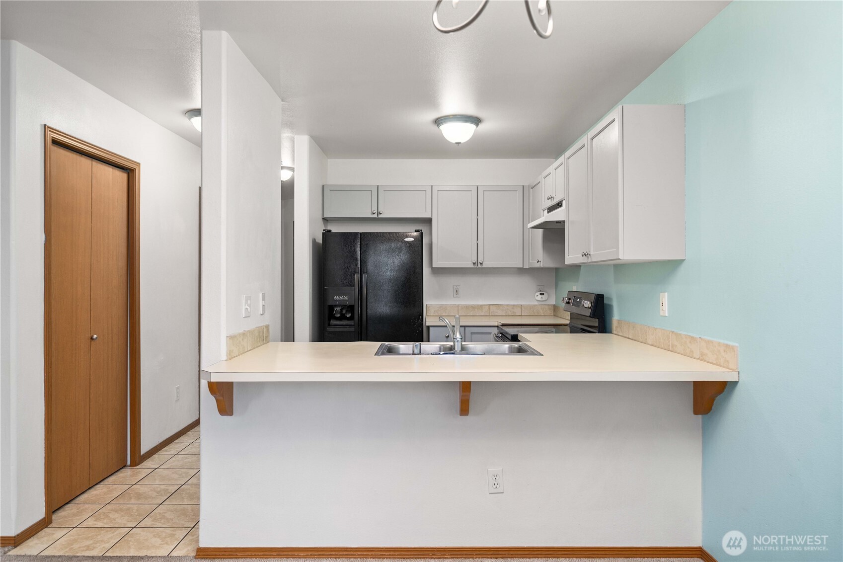 10806 Park Avenue Property Photo 8