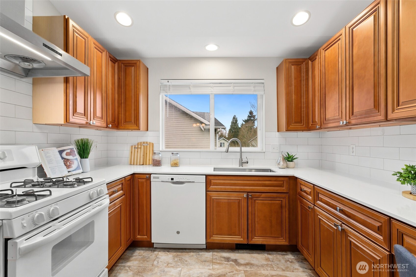 13609 46th Avenue Property Photo 6