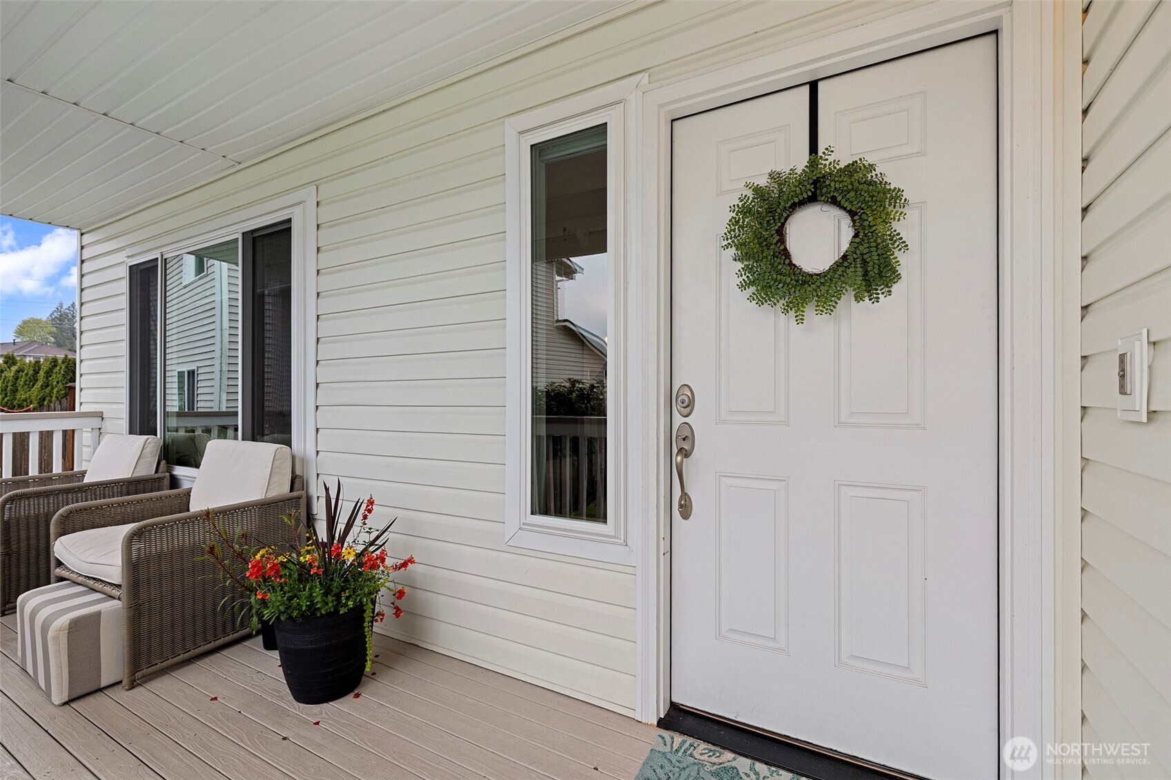 4613 149th Place Property Photo 2