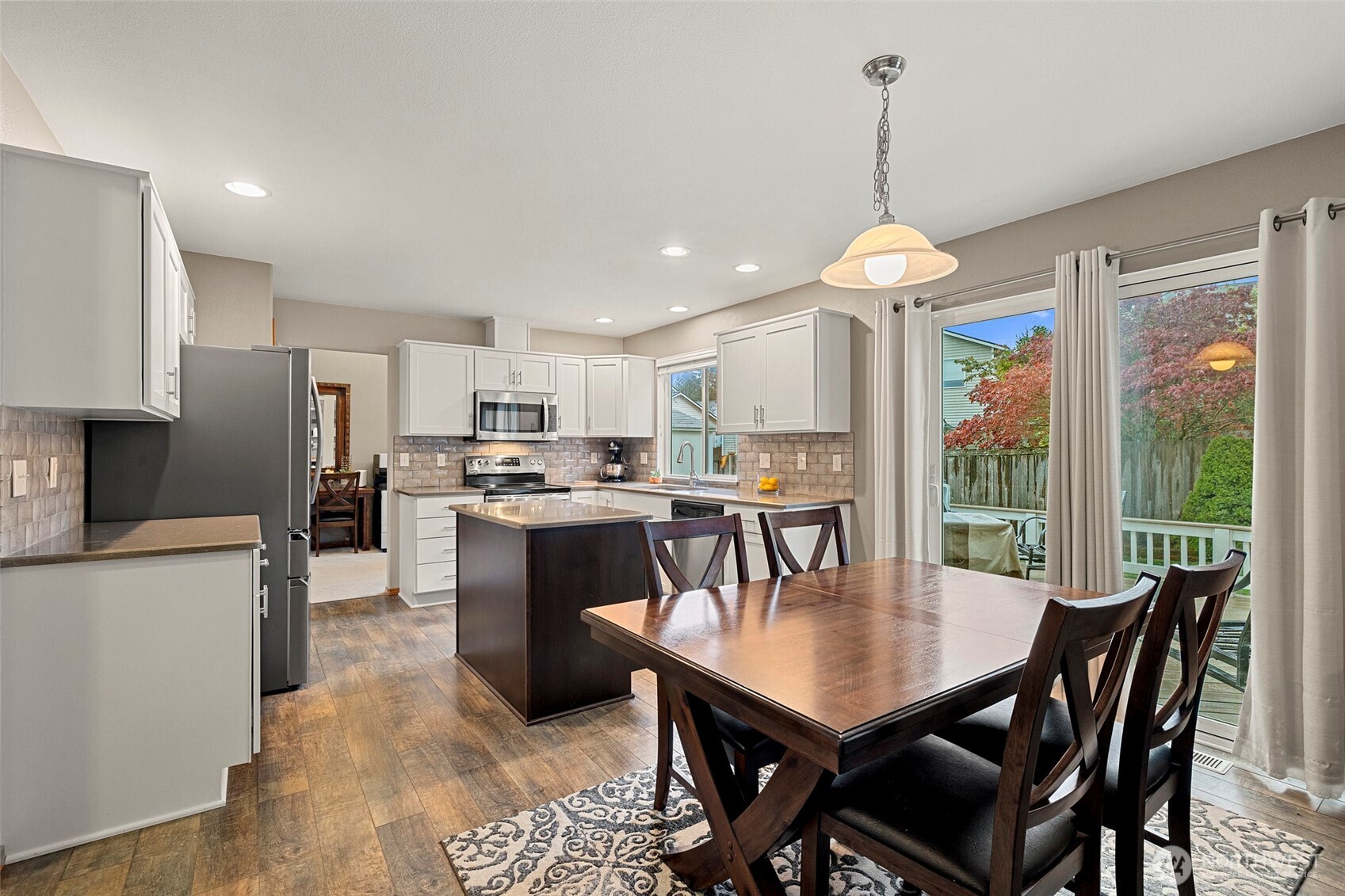 4613 149th Place Property Photo 4
