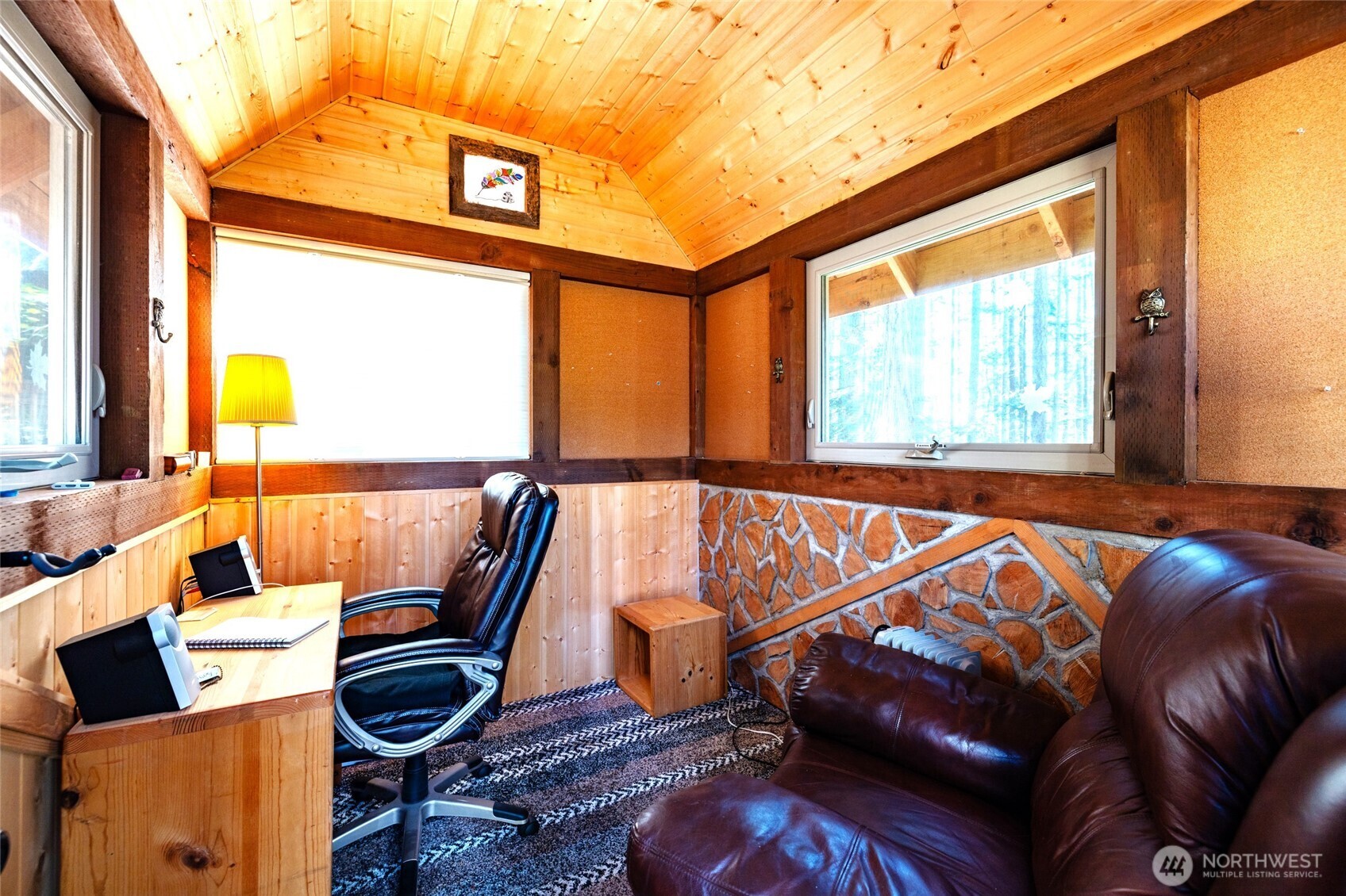 1354 Chinook Way Property Photo 25