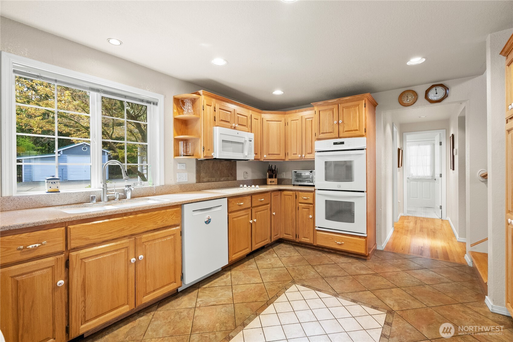 8320 E Grapeview Loop Road Property Photo 8