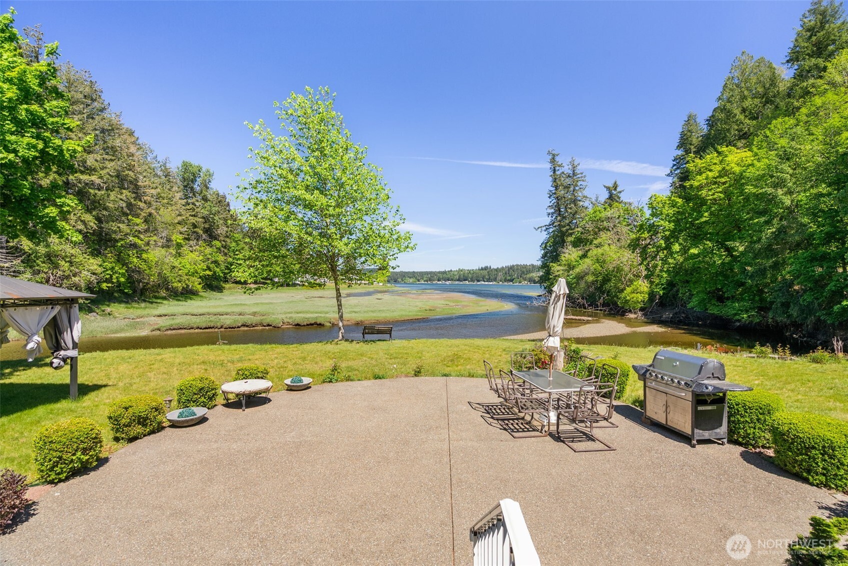 8320 E Grapeview Loop Road Property Photo 32