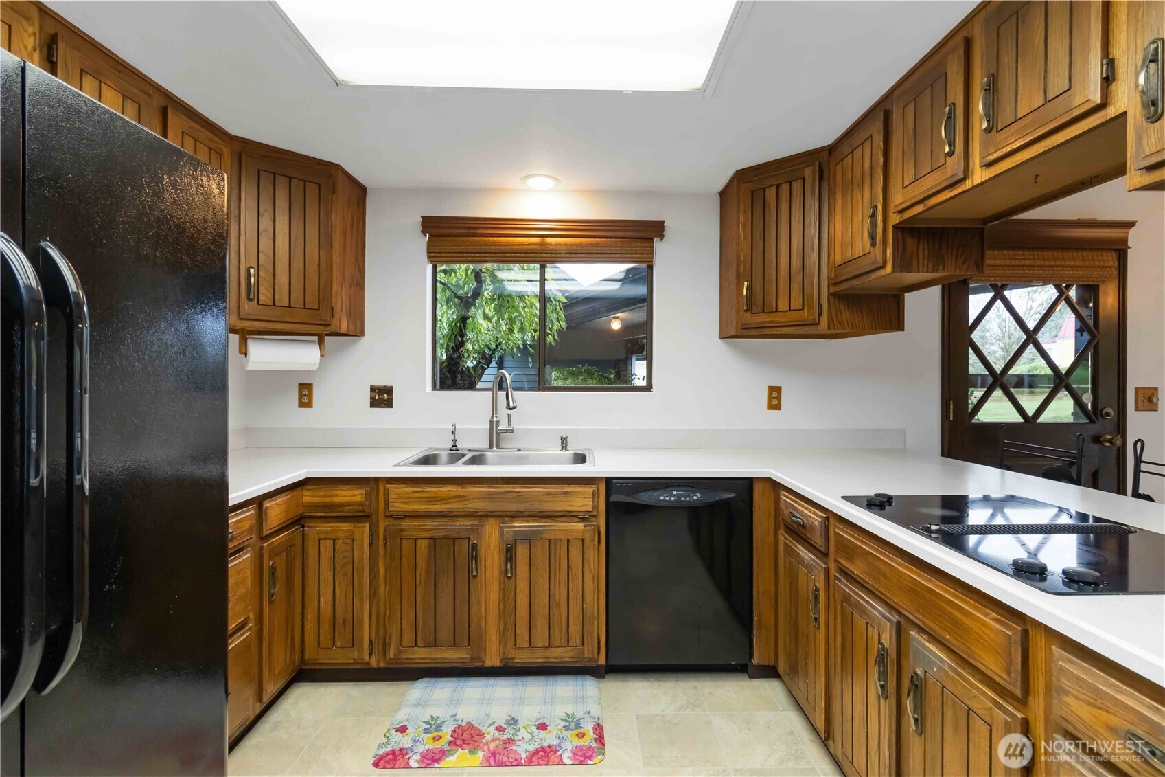 720 Abernathy Creek Property Photo 8