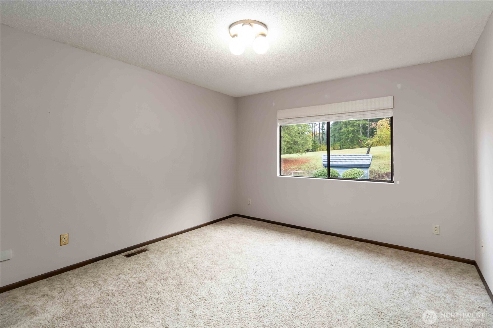 720 Abernathy Creek Property Photo 17