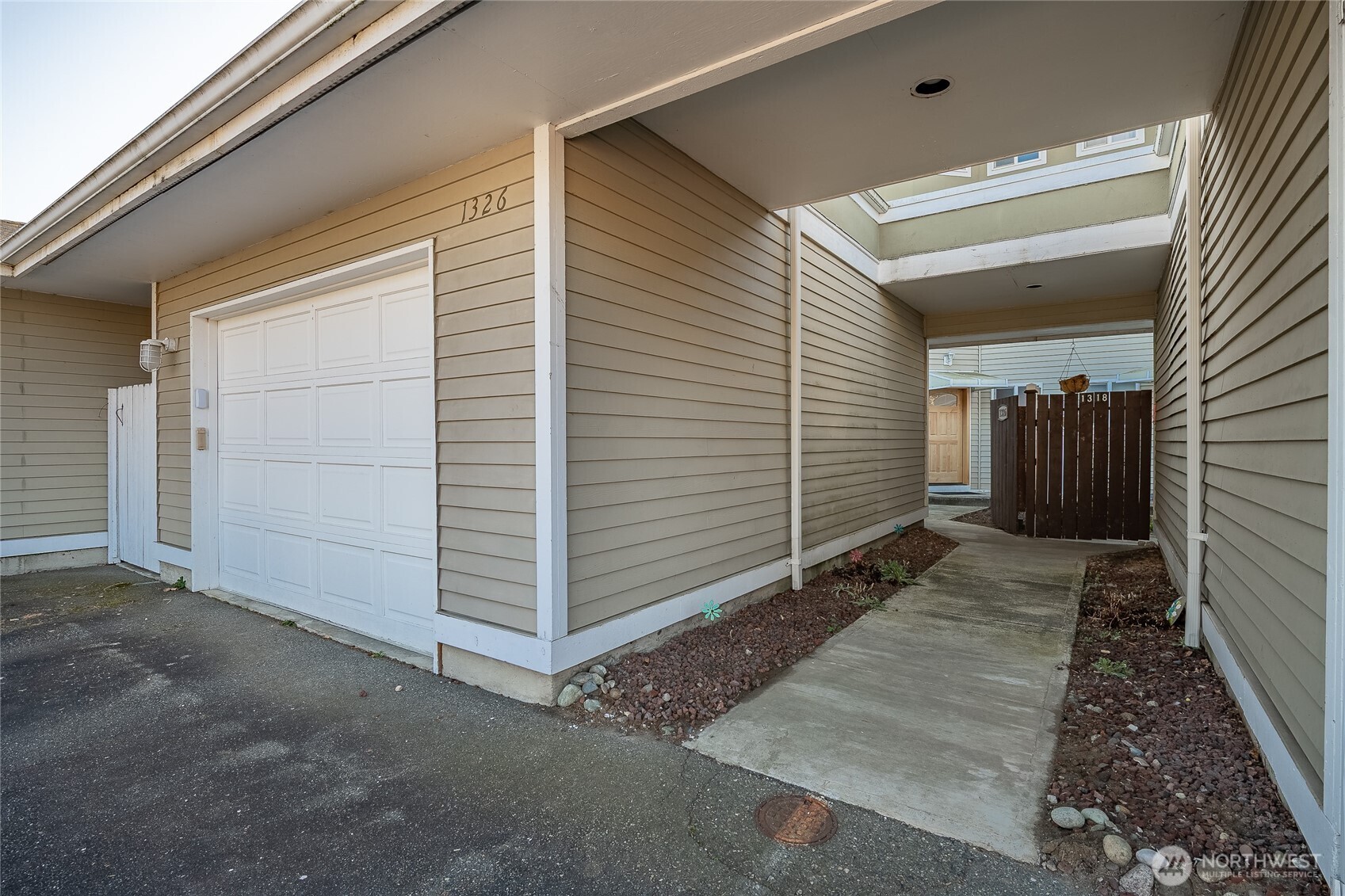 1326 4th Street Property Photo 2