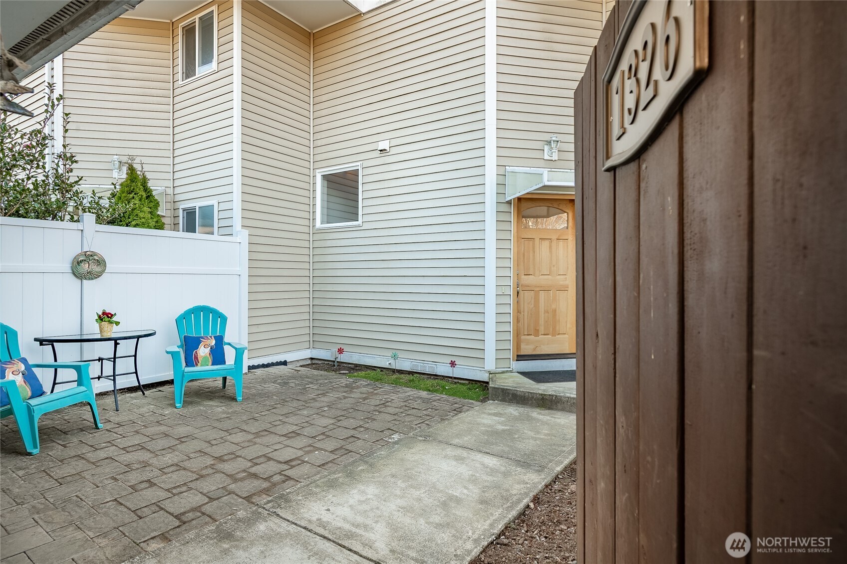 1326 4th Street Property Photo 3